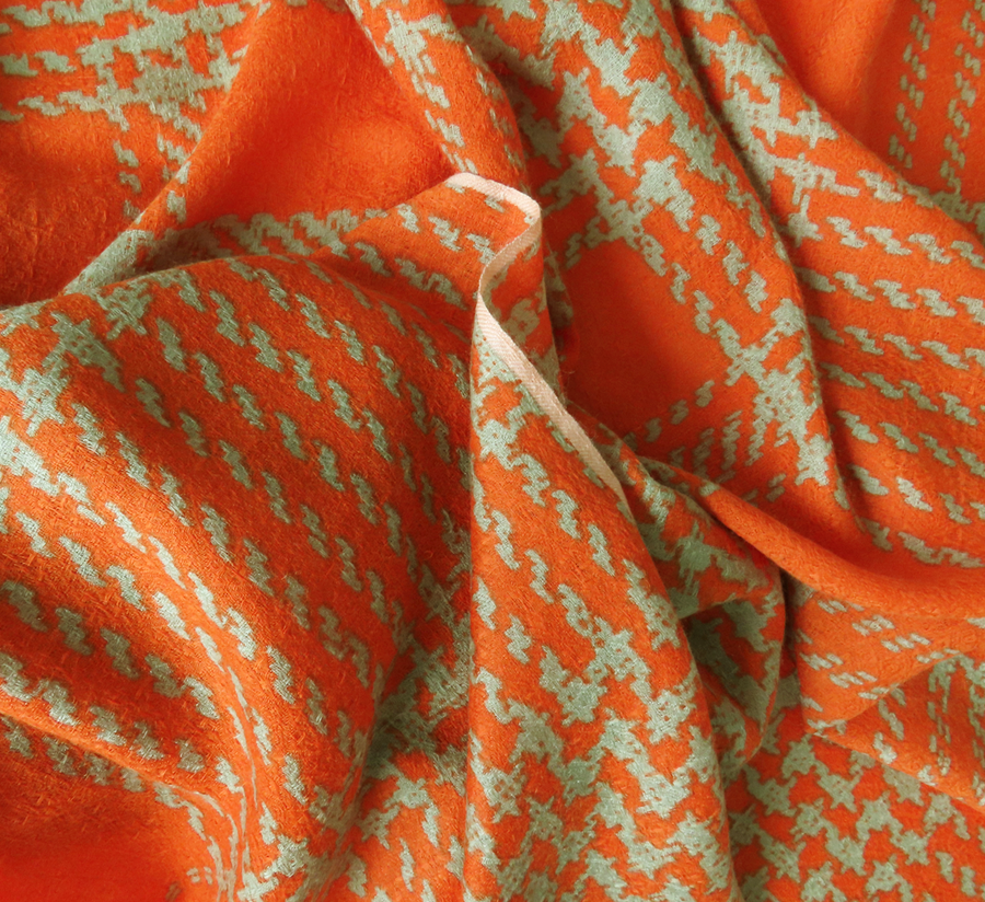 100% wool scarf, Epice, wool Scarf, epice paris, copenhagen, denmark, france, wool, found bath, found bath uk stockist, woven scarf, Flame Giant Houndstooth Scarf