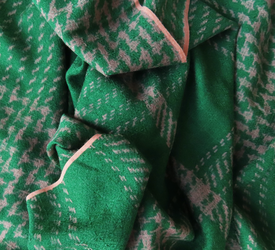 100% wool scarf, Epice, wool Scarf, epice paris, copenhagen, denmark, france, wool, found bath, found bath uk stockist, woven scarf, Emerald Giant Houndstooth Scarf
