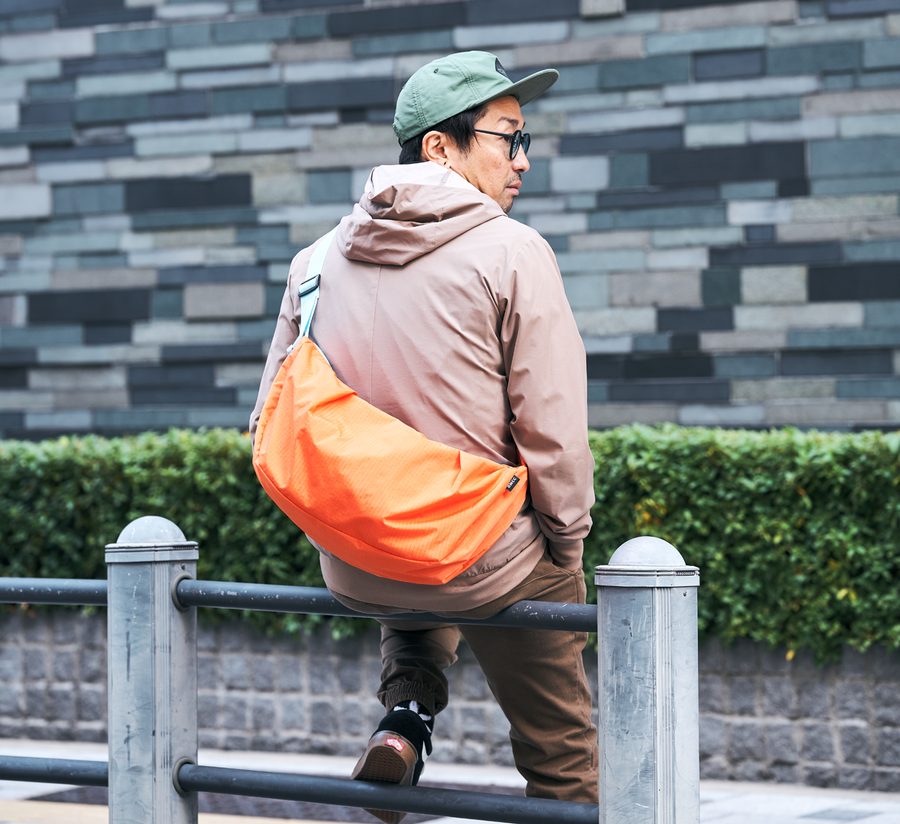 omcc japan, omcc uk stockist, omcc uk, nylon, reusable bag, found bath, found bath uk stockist, Ocean × Mountain × City × Creation, ocean mountain city creation, Round Shoulder Bag Orange & Light Blue