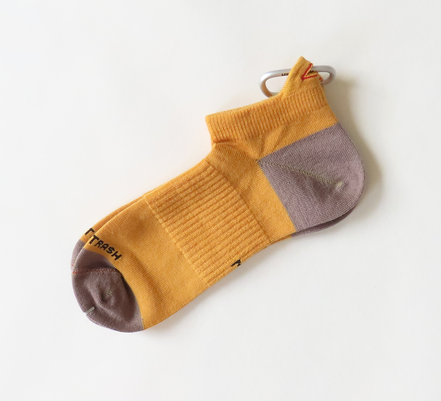 Rototo / Ivory & Yellow Short Hiker Trash Socks, found bath, found bath uk stockist, rototo uk stockist, yellow ankle trainer socks, beige, hiking