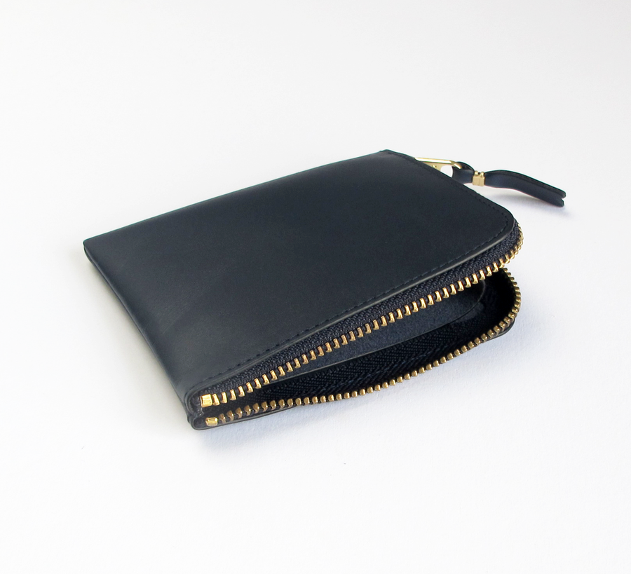 Comme des garcons zip wallet uk outlet